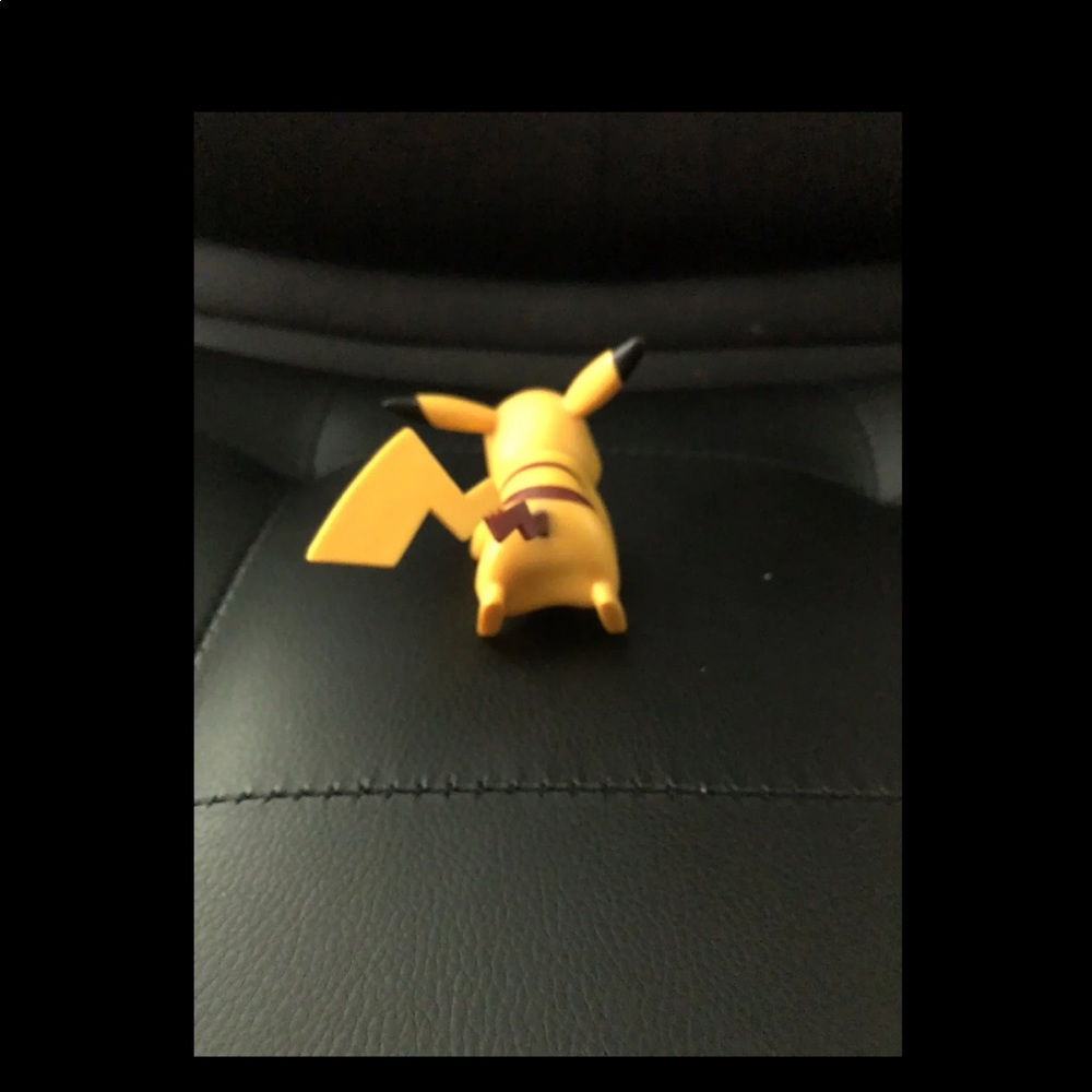 Pickachu Action Figure! - Picture 3 of 3